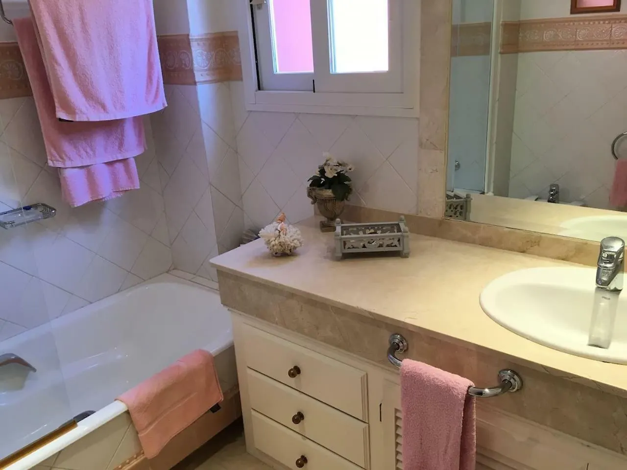 Luxury Apartment In 5 Star Urbanization Marbella